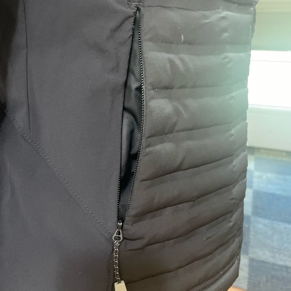 Eddie Bauer Women's Black Goose Down Jacket - Picture 4 of 8